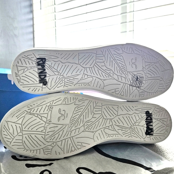 NWT!!! RIPNDIP Lord Nermal High Top Shoe Levander and White Women's Size 9 - Picture 7 of 7